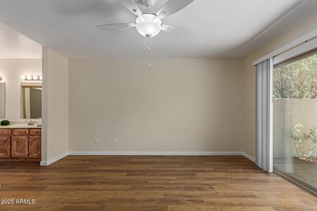 Building Photo - 9128 E Evans Dr