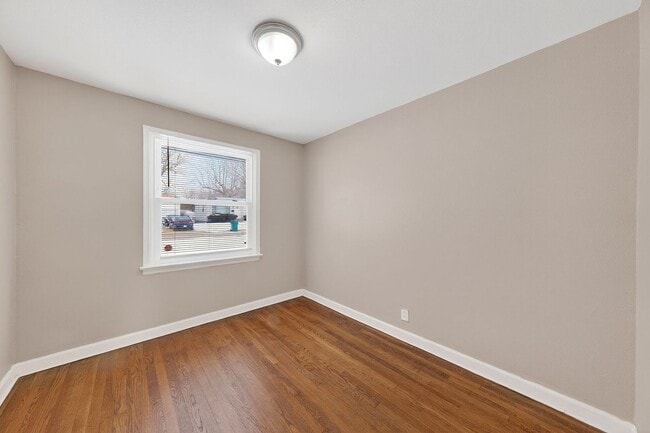 Building Photo - Now Accepting Section 8 – St. Louis, MO 3 bedroom /1 Bath Home in 63137