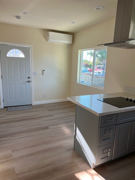 Building Photo - 9417 Tilmont St