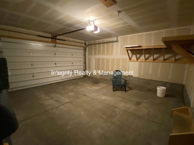 Building Photo - 2620 W Front View Cres Dr