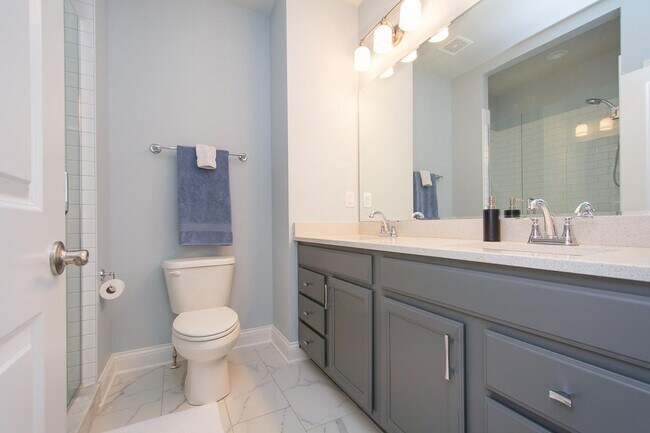 Building Photo - Norton Commons Fully Furnished Condo for Rent!