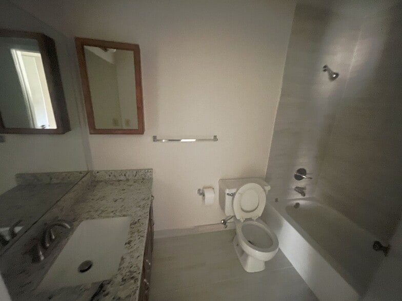 Building Photo - 2201 Sage Ln