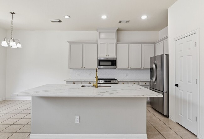 Building Photo - 16023 Powder Springs Ln