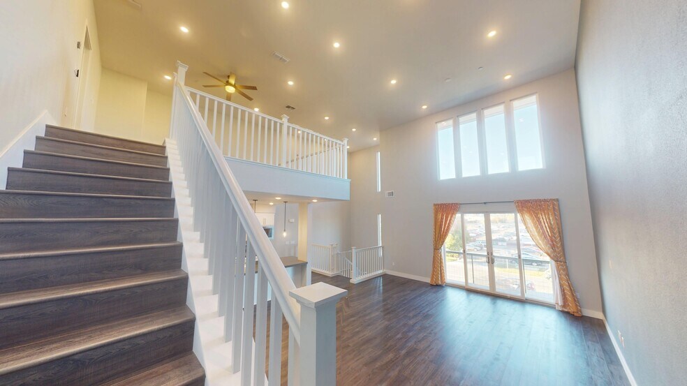 Building Photo - 44819 S Grimmer Blvd