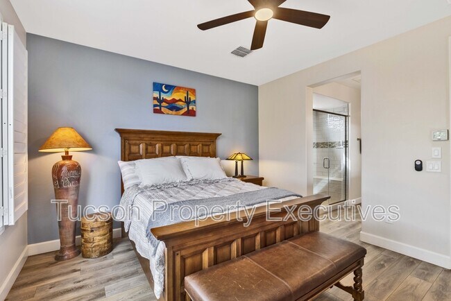 Building Photo - 30737 S Osprey Dr