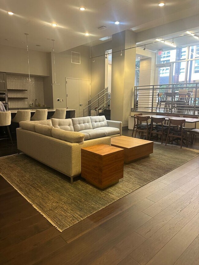 Building Photo - 1 Bedroom 1 Bath Condo Near Capitol Hill