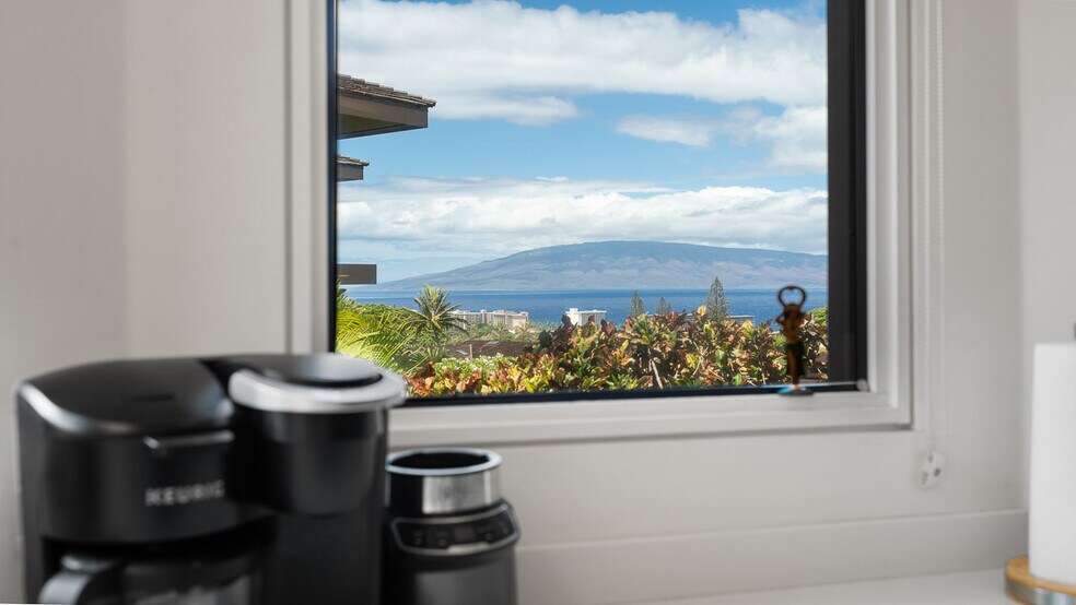 Building Photo - 50 Puu Anoano St