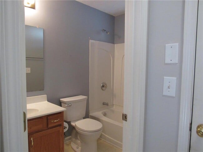 Building Photo - 35 Granite Ct