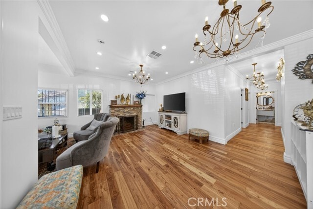 Building Photo - 327 Vine St