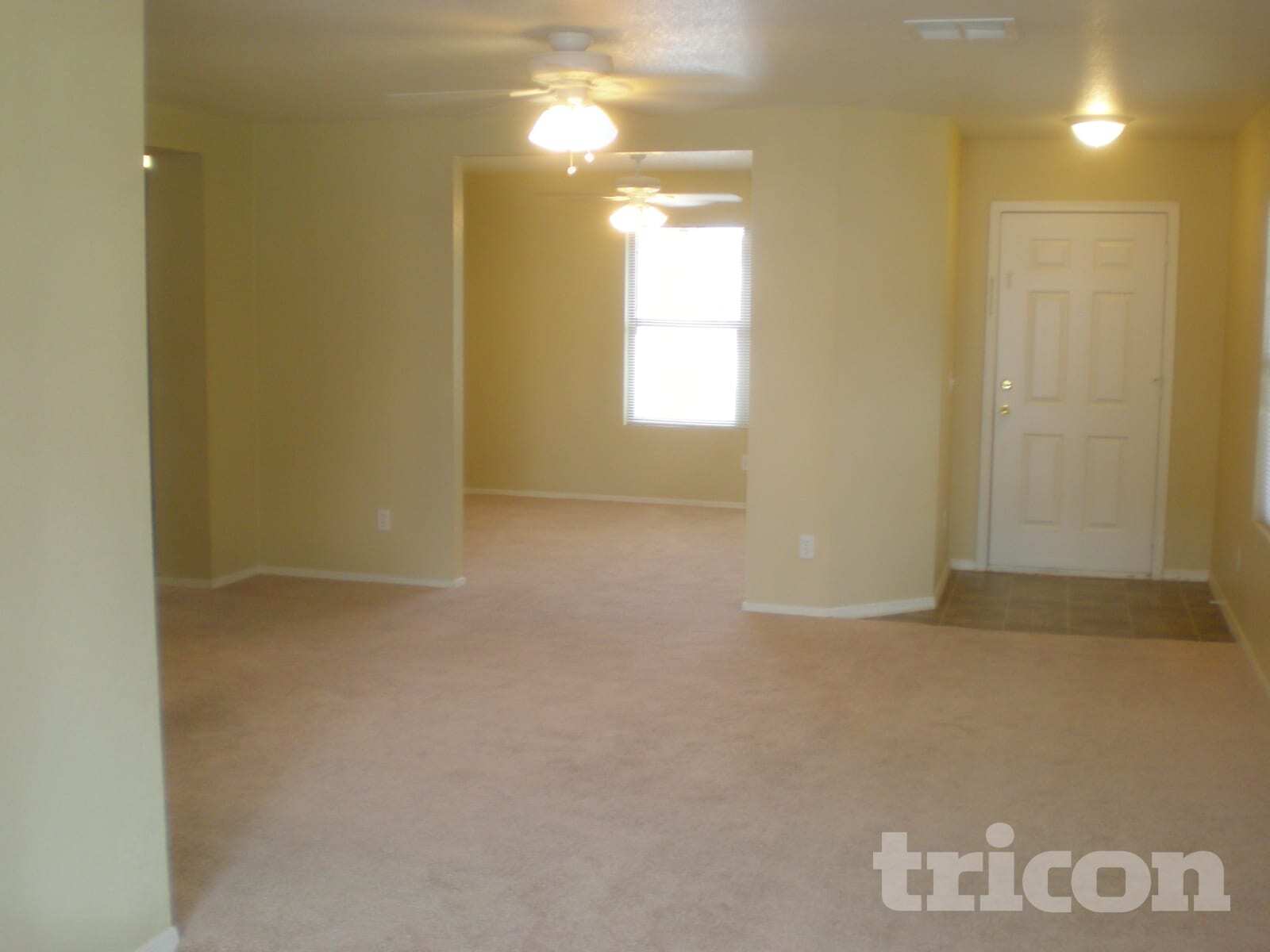 Building Photo - 11807 W Aster Dr