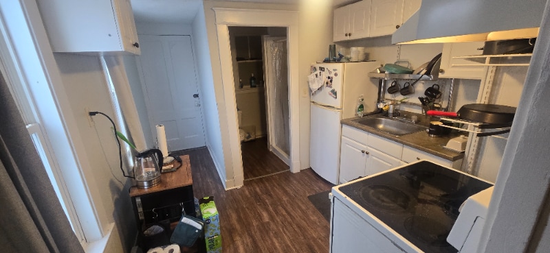 Building Photo - 42 Storer St