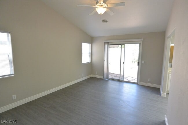 Building Photo - 4913 Forest Oaks Dr