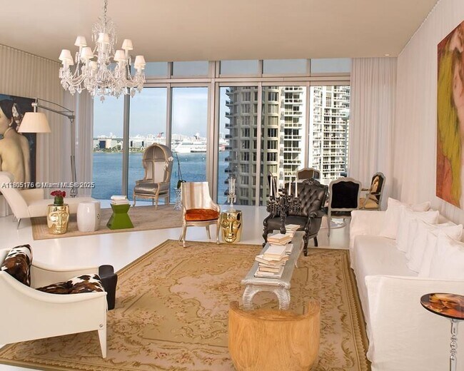 Building Photo - 465 Brickell Ave