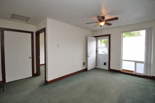 Building Photo - 6630-6630 NE Garfield Ave.