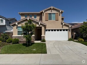 Building Photo - Beautiful solar home built in 2022