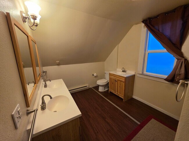 Building Photo - Wonderful Home in Spokane