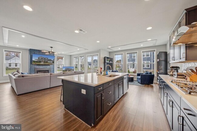 Building Photo - 101 Milvian Wy SE