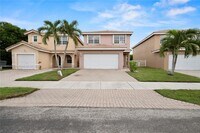 Building Photo - 6714 NW 39th Ln