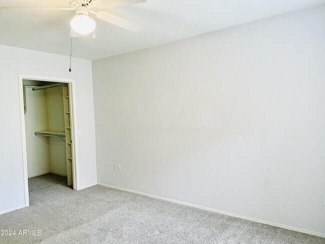 Building Photo - 1295 N Ash St