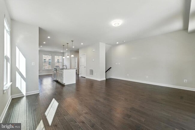 Building Photo - 22310 Seabring Terrace