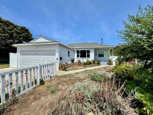 Primary Photo - 4836 Hayter Ave