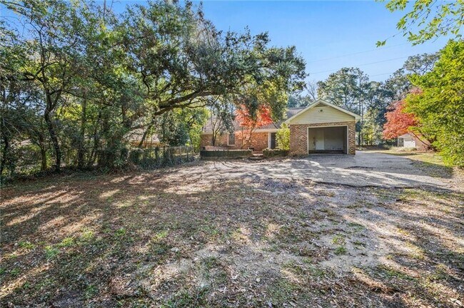 Building Photo - 5510 Gaillard Dr