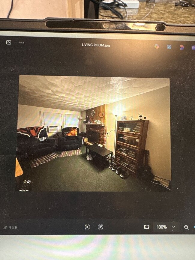 Building Photo - Quaint 1 bedroom house