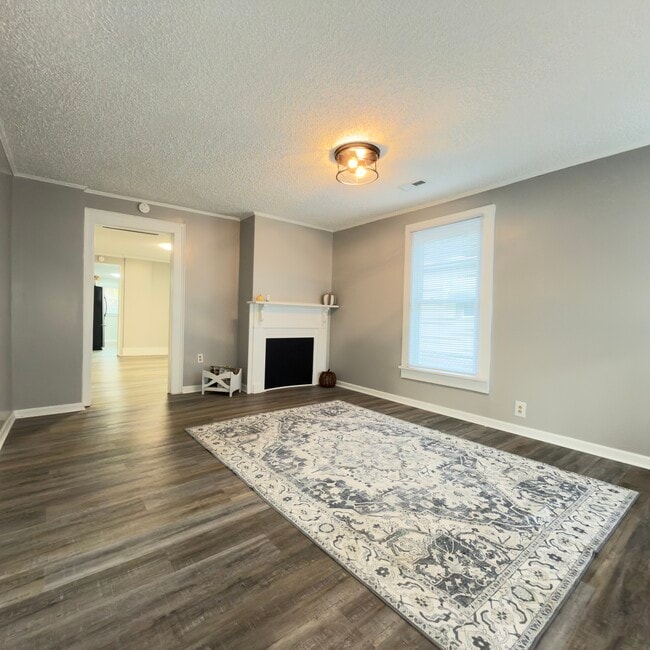 Building Photo - 4320 Wallace St