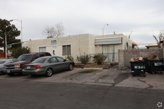 Building Photo - Charleston Heights