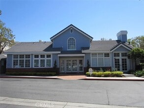 Building Photo - 2800 Plaza del Amo
