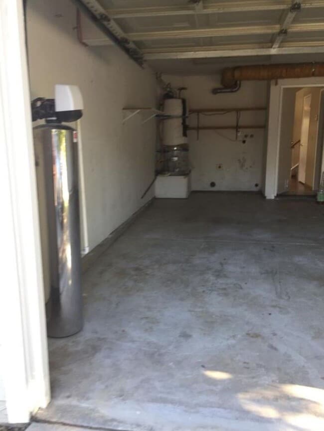 Building Photo - Pleasanton Shadow Cliffs, 3 Bed. 2.5 Bath, Near Top Schools!