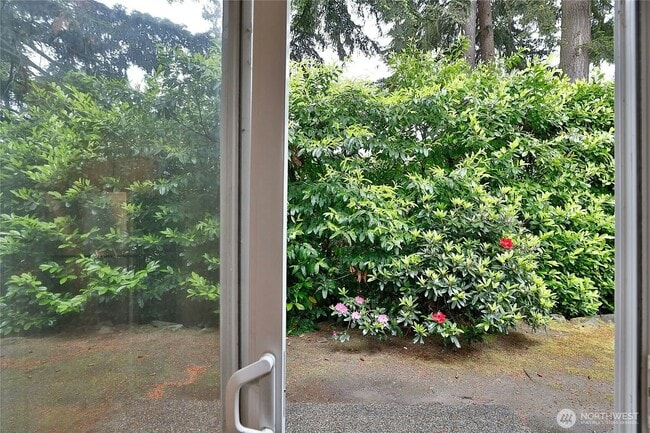 Building Photo - 3903 148th Ave NE