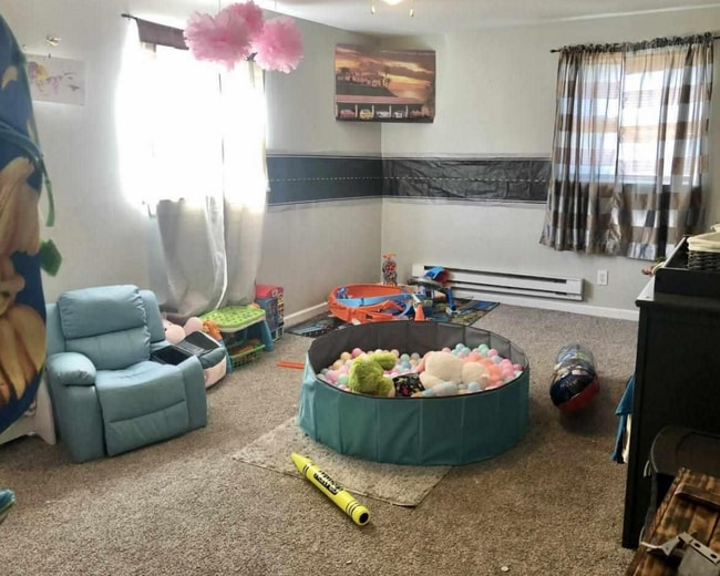 Building Photo - 221 E Jackson St