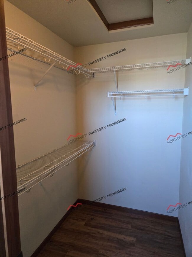Building Photo - STATUS-AVAILABLE- |R16| $2450