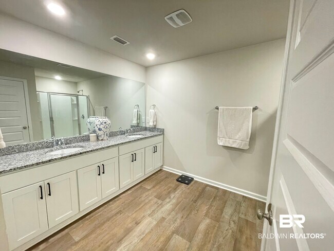 Building Photo - 11198 Elemis Dr