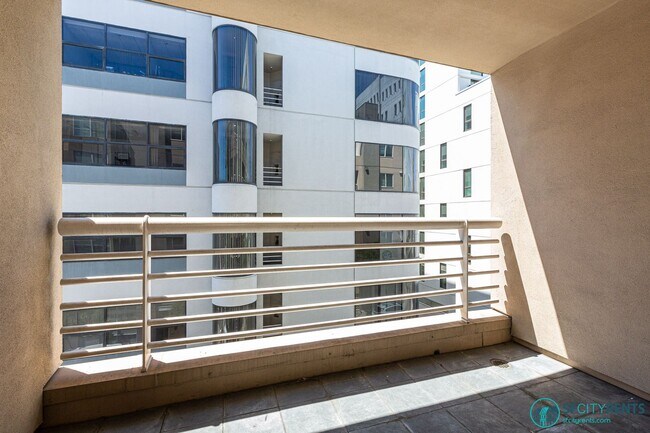 Building Photo - Downtown/Civic Center: Condo near Hayes Valley w/ Private Patio, Google Fiber & Garage Parking