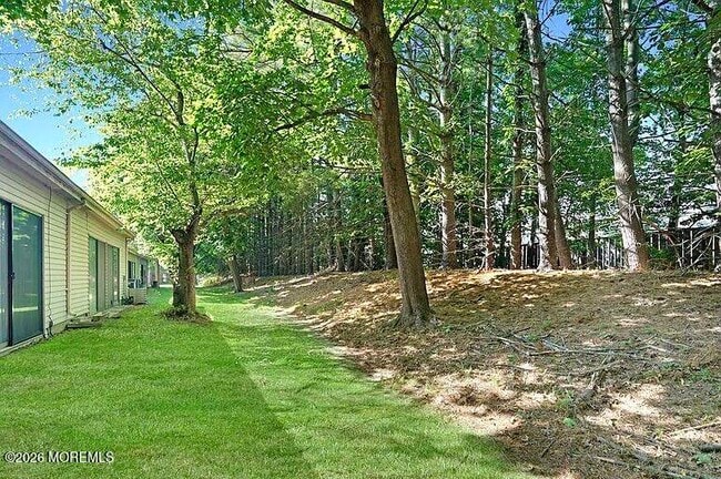 Building Photo - 240 Medford Ct