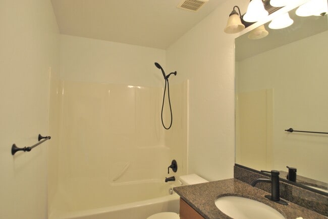 Building Photo - 696 N 240 E