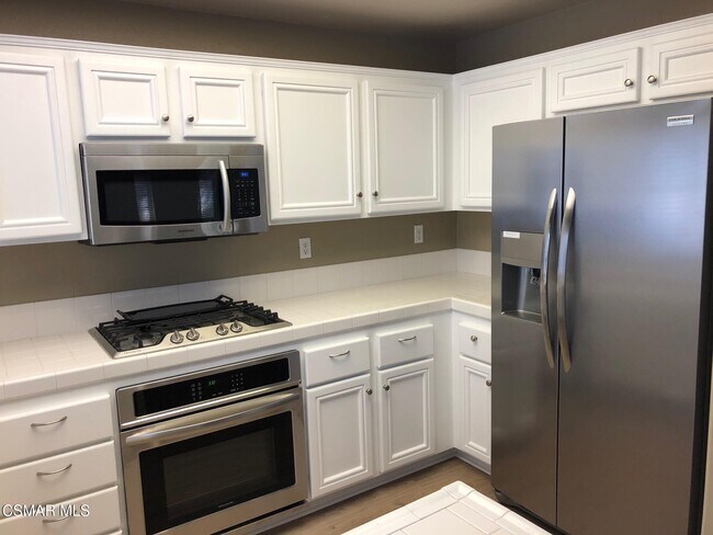 Building Photo - 1129 Pan Ct