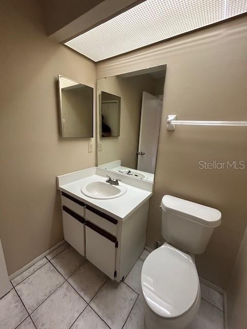 Building Photo - 564 Albany Pl
