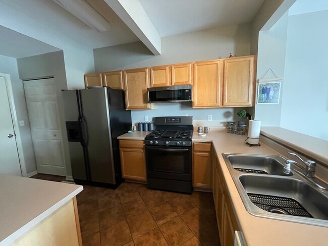 Building Photo - 7229 Mabels Way