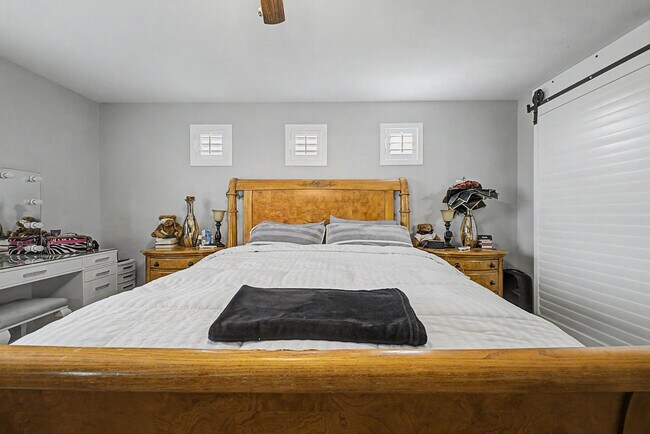 Building Photo - 18235 W Ida Ln