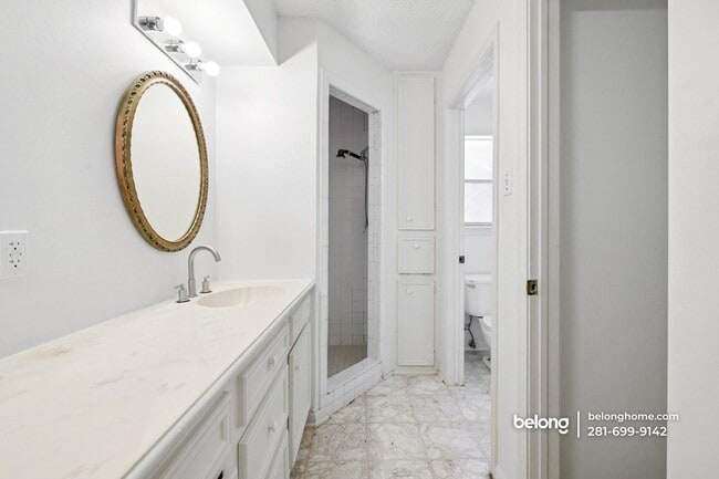 Building Photo - 5914 Havenwoods Dr