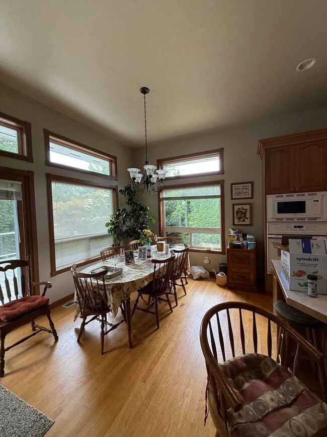 Building Photo - Beautiful Lynden Home!