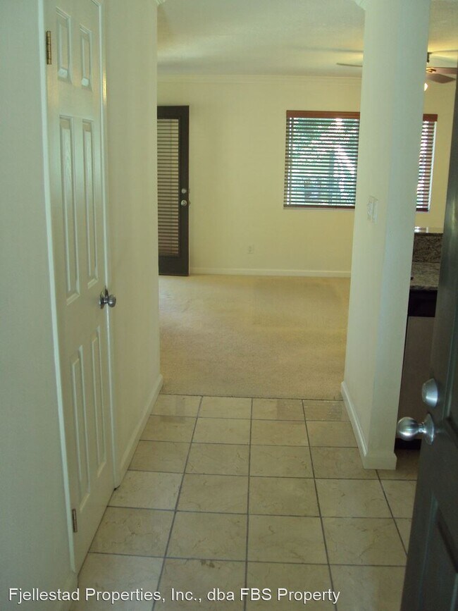 Building Photo - 1 br, 1 bath House - 7535 Charmant Drive #...