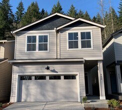 Building Photo - Gorgeous  4 Bed 2.5 Bath Home in Camas! Union School District! Laminate Floors Throughout Main! S...