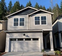 Building Photo - Gorgeous  4 Bed 2.5 Bath Home in Camas! Union School District! Laminate Floors Throughout Main! S...