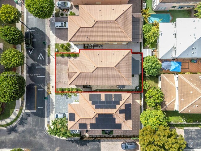 Building Photo - 11229 NW 44th Terrace