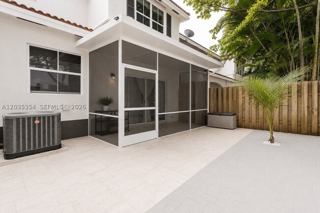Building Photo - 102 Riverwalk Cir