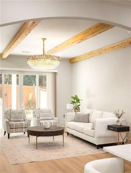 Building Photo - 722 Lakeview Ave NE